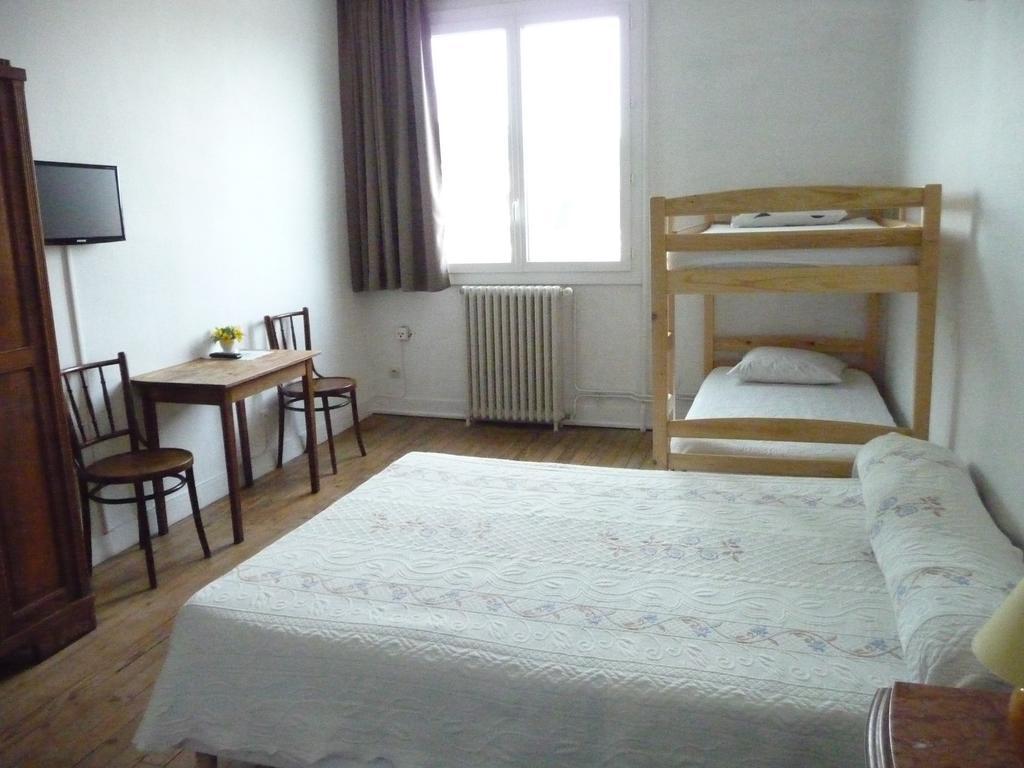 Hotel De La Gare Périgueux Cameră foto